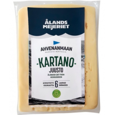 Сыр Ahvenanmaan Kartanojuusto 650г выдержка 6 месяцев Сыр Ahvenanmaan Kartanojuusto 650г выдержка 6 месяцев