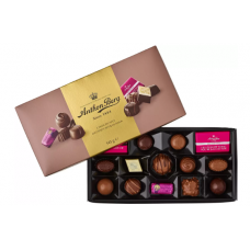Подарочная коробка конфет Anthon Berg Favorites 145г Подарочная коробка конфет Anthon Berg Favorites 145г